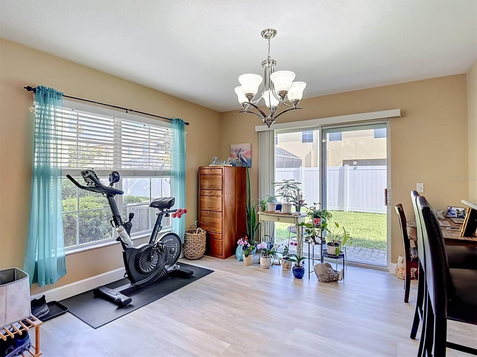 THOUSAND OAKS EAST PH V - Residential