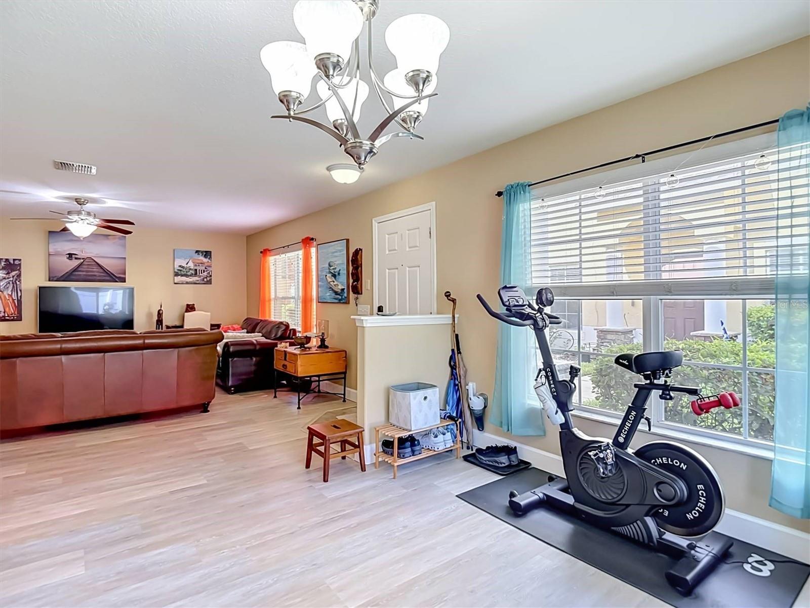 THOUSAND OAKS EAST PH V - Residential