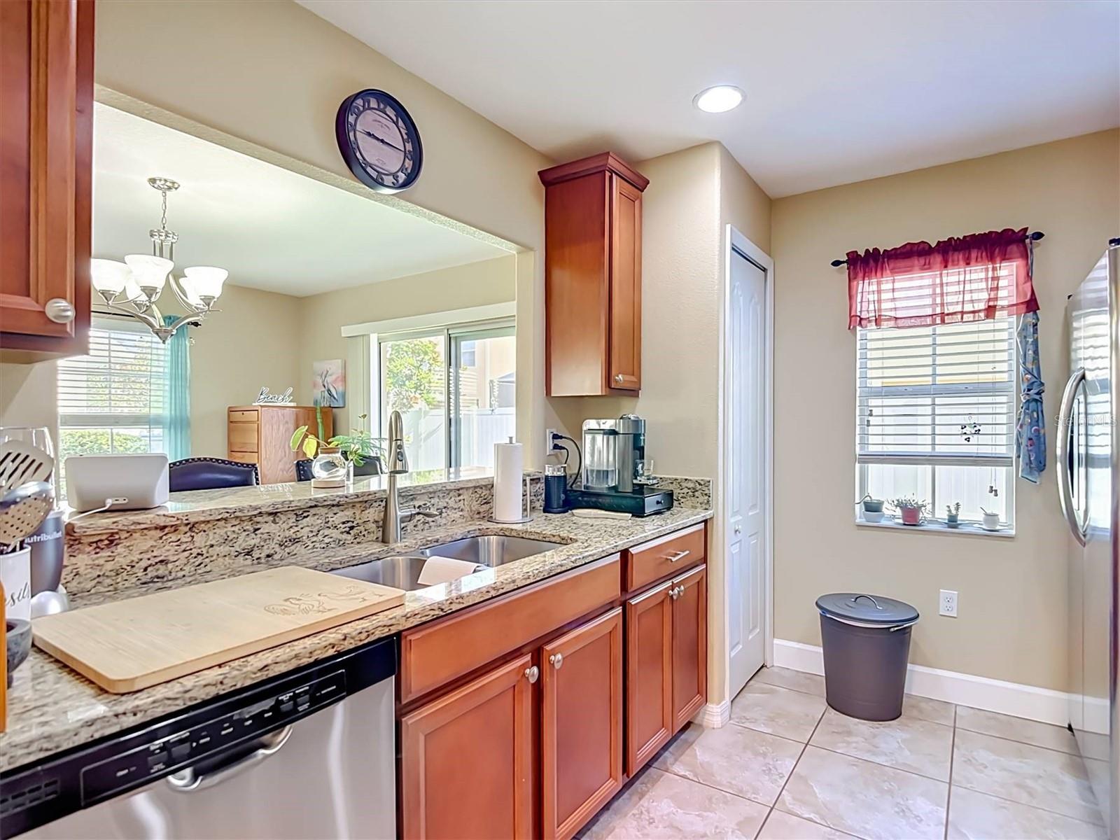 THOUSAND OAKS EAST PH V - Residential