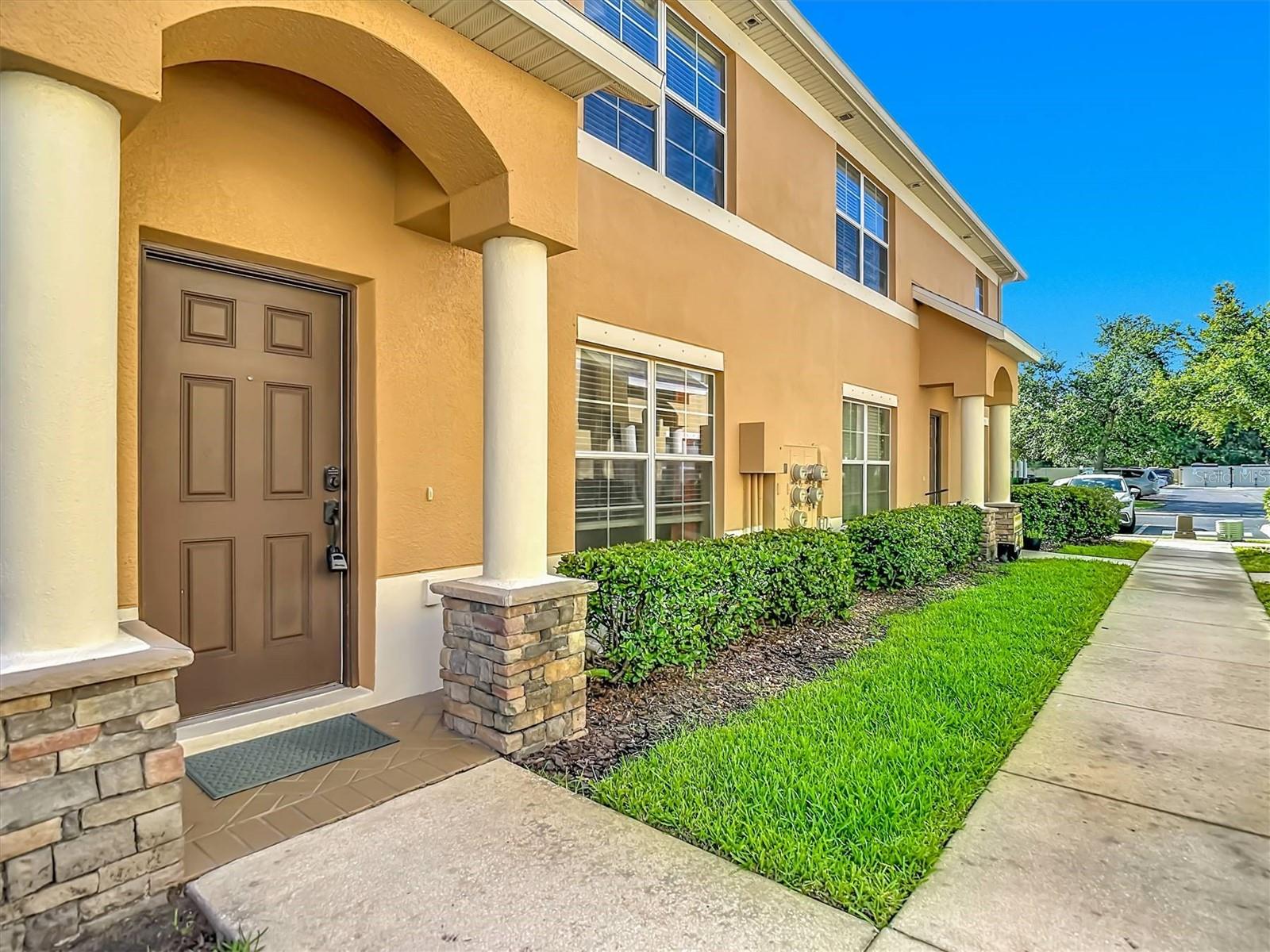 Welcome to maintenance-free living in the highly desirable Thousand Oaks East community in Trinity. This well-maintained two-story townhome offers a functional and open layout with approximately 1,364 square feet of living space, featuring 3 bedrooms, 2.5 bathrooms, and a comfortable design ideal for everyday living and entertaining.

The first floor features a spacious open-concept living and dining area that flows seamlessly into the kitchen, creating an inviting central gathering space. The kitchen offers ample cabinetry, a breakfast bar, and convenient access to the main living area, making it perfect for both casual meals and hosting guests. A convenient half-bath is located downstairs for visitors.

Upstairs, the primary suite provides a private retreat with an en-suite bathroom and generous closet space. Two additional bedrooms offer flexibility for family, guests, or a home office, along with a shared full bathroom.

Located in the established Thousand Oaks East community, residents enjoy a peaceful neighborhood setting with well-maintained surroundings and convenient access to shopping, dining, schools, and major roadways in the Trinity area.

This home is ideal for buyers seeking low-maintenance living in a prime location with strong community appeal.
