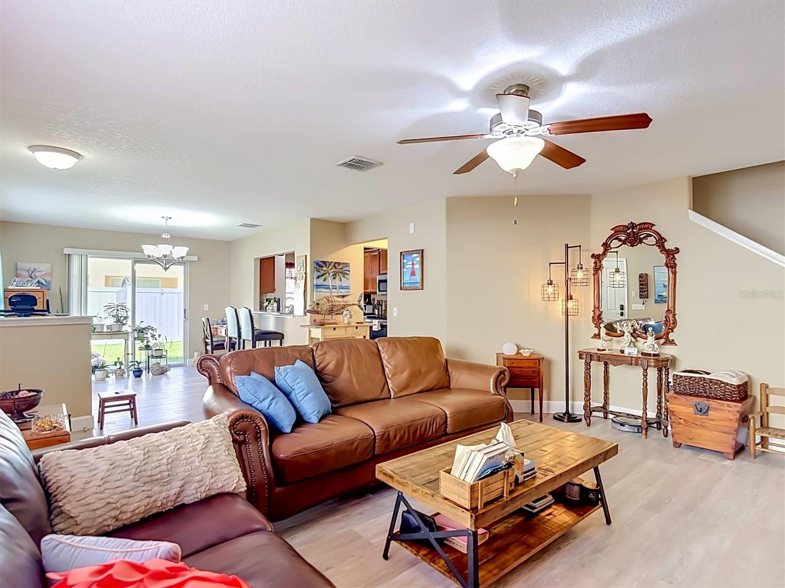 THOUSAND OAKS EAST PH V - Residential