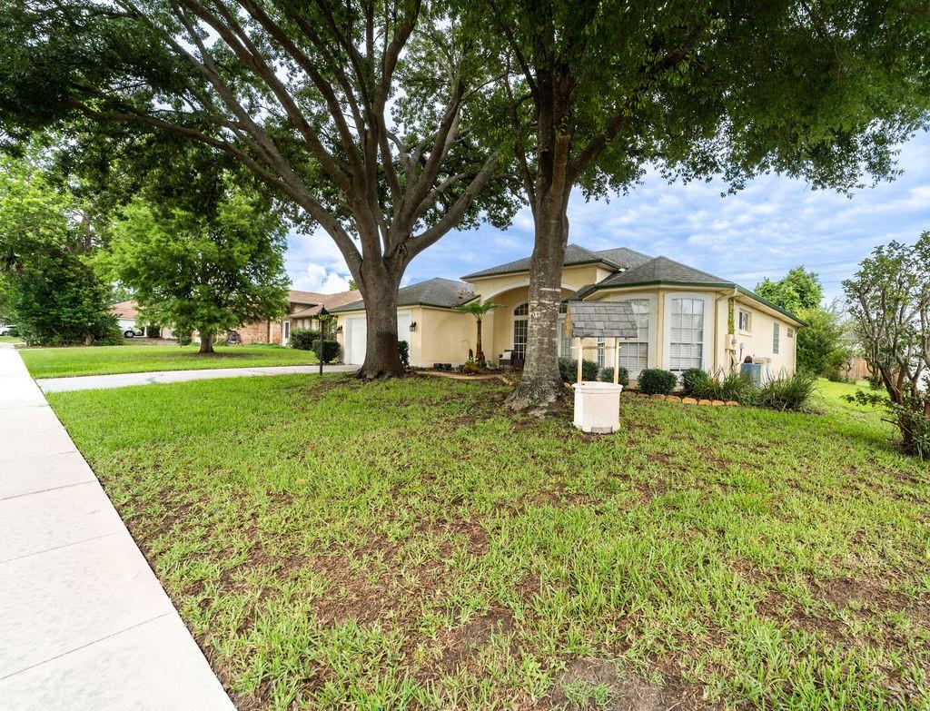 DEBARY WOODS UNIT 01 - Residential