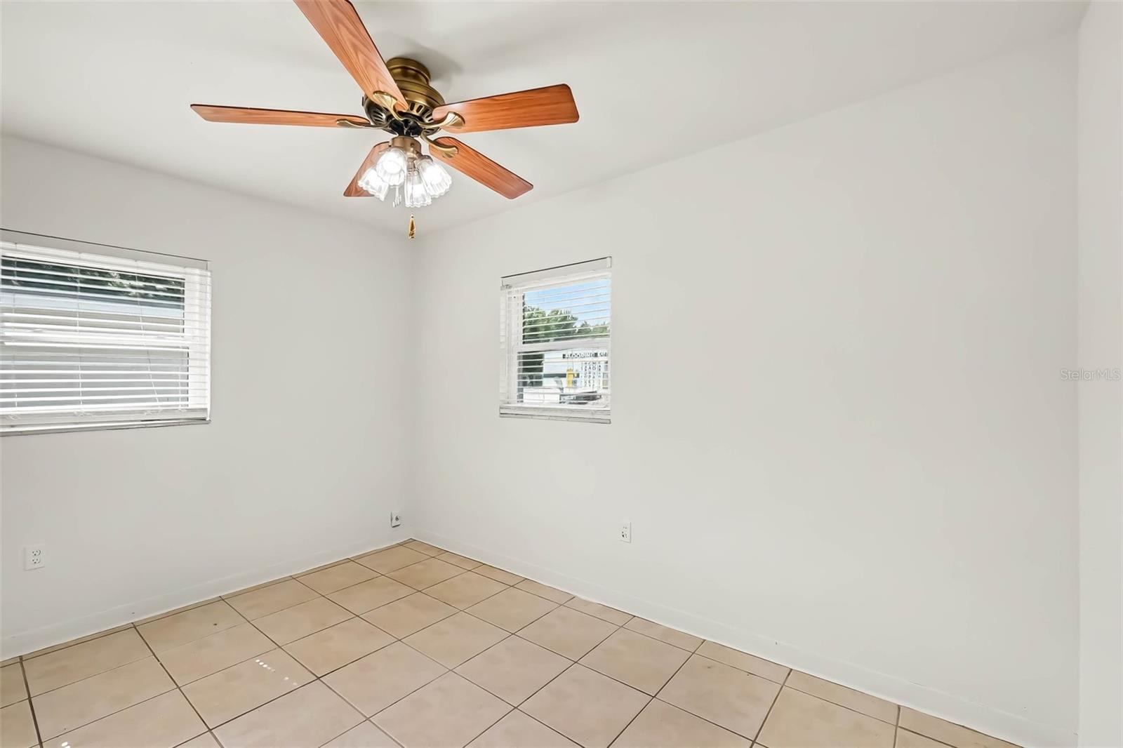 APOLLO BEACH UNIT 1 PT 2 - Residential