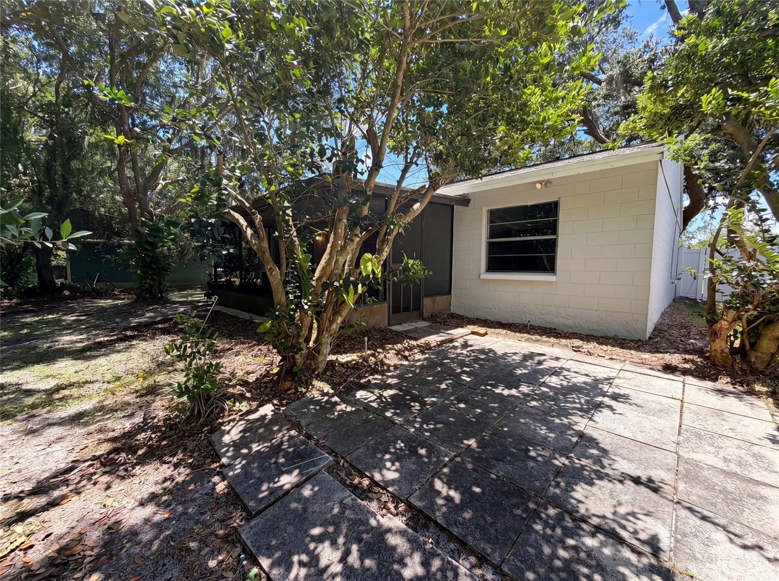 CARROLLWOOD MEADOWS UN XI - Residential