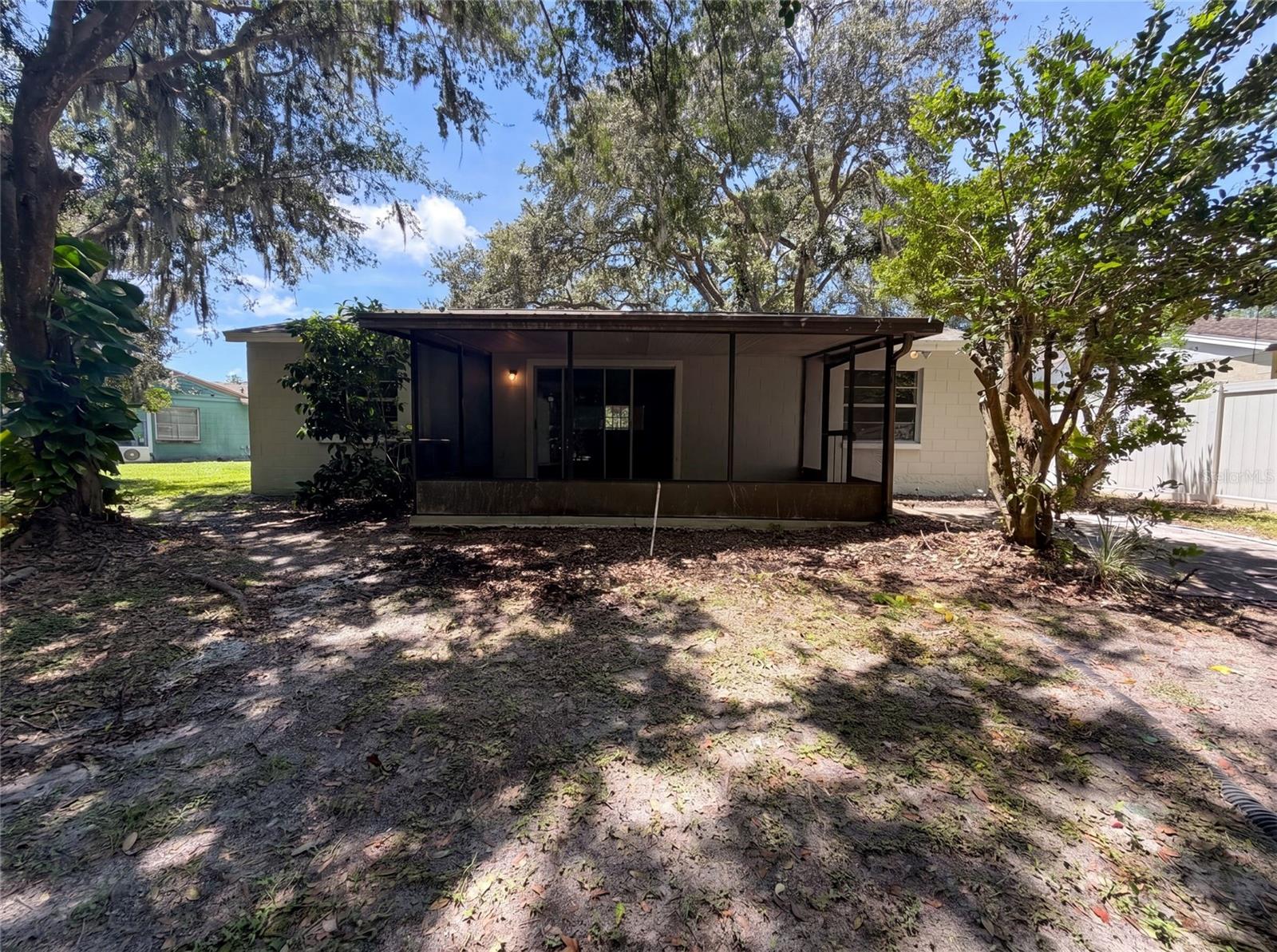 CARROLLWOOD MEADOWS UN XI - Residential