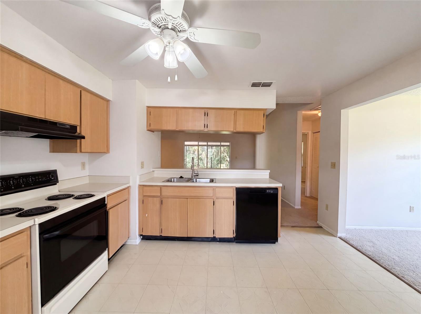 CARROLLWOOD MEADOWS UN XI - Residential