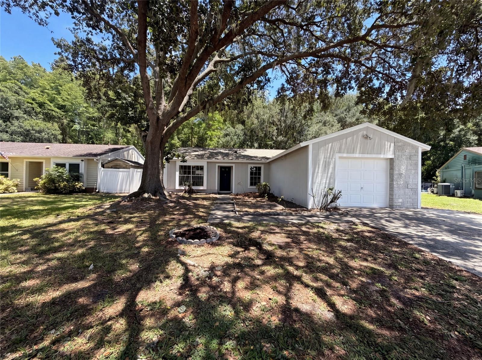 CARROLLWOOD MEADOWS UN XI - Residential