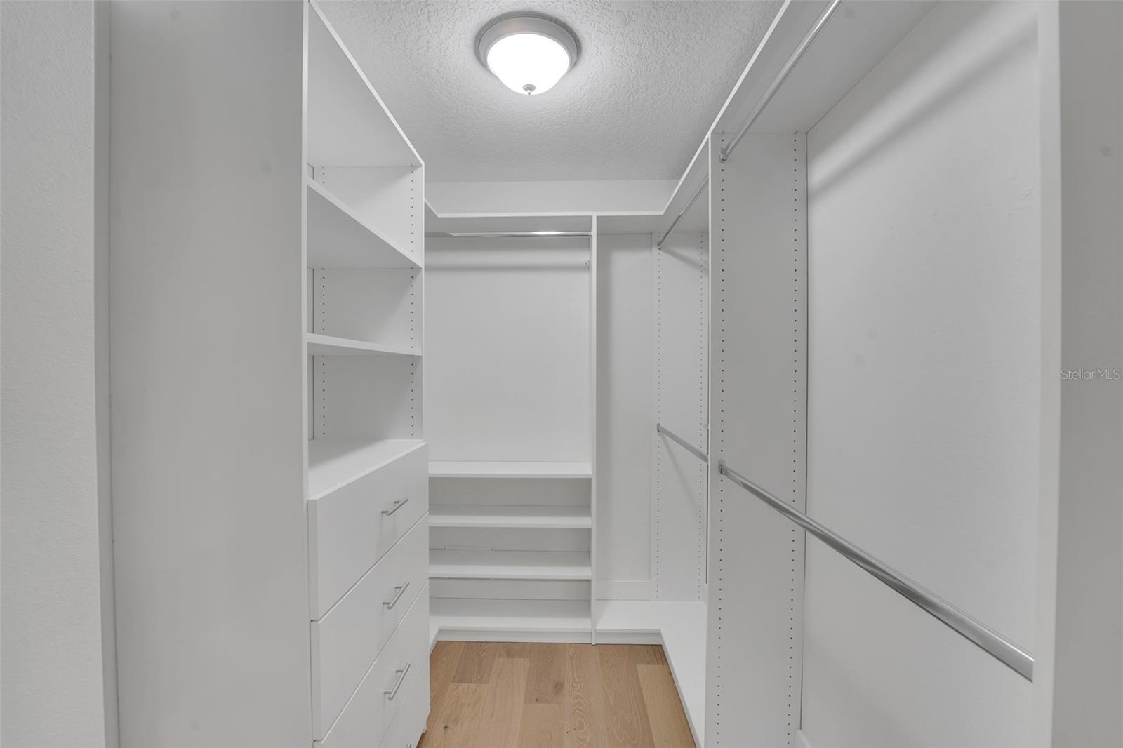 COUNTRY CLUB VILLAGE UNIT 3 - Residential