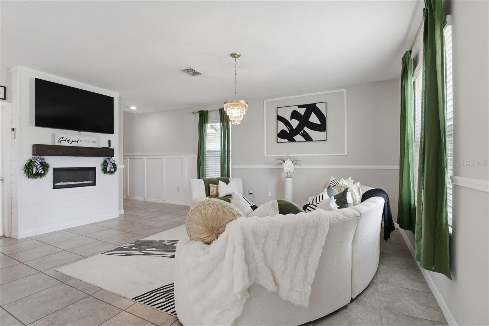 SUNSHINE VILLAGE PH 3B - Residential