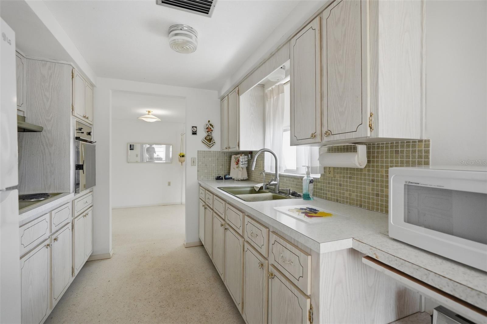 FOREST HILLS - Residential