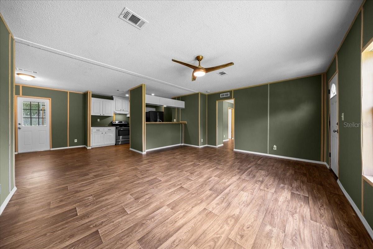 LAKE LYNNE - Residential
