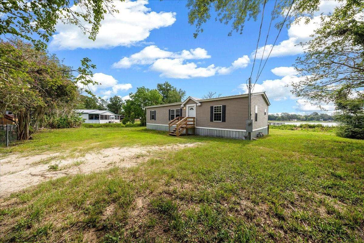 LAKE LYNNE - Residential