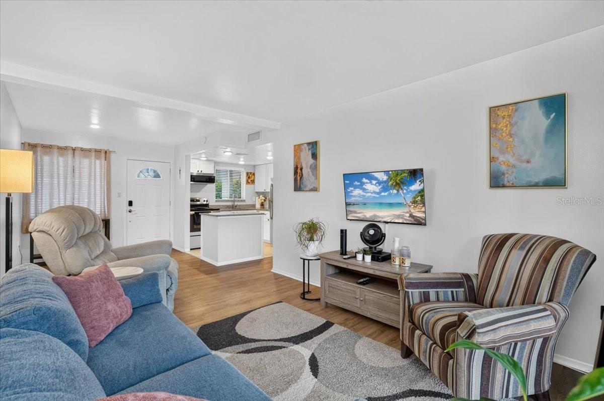 THE THIRD BAYSHORE - Residential