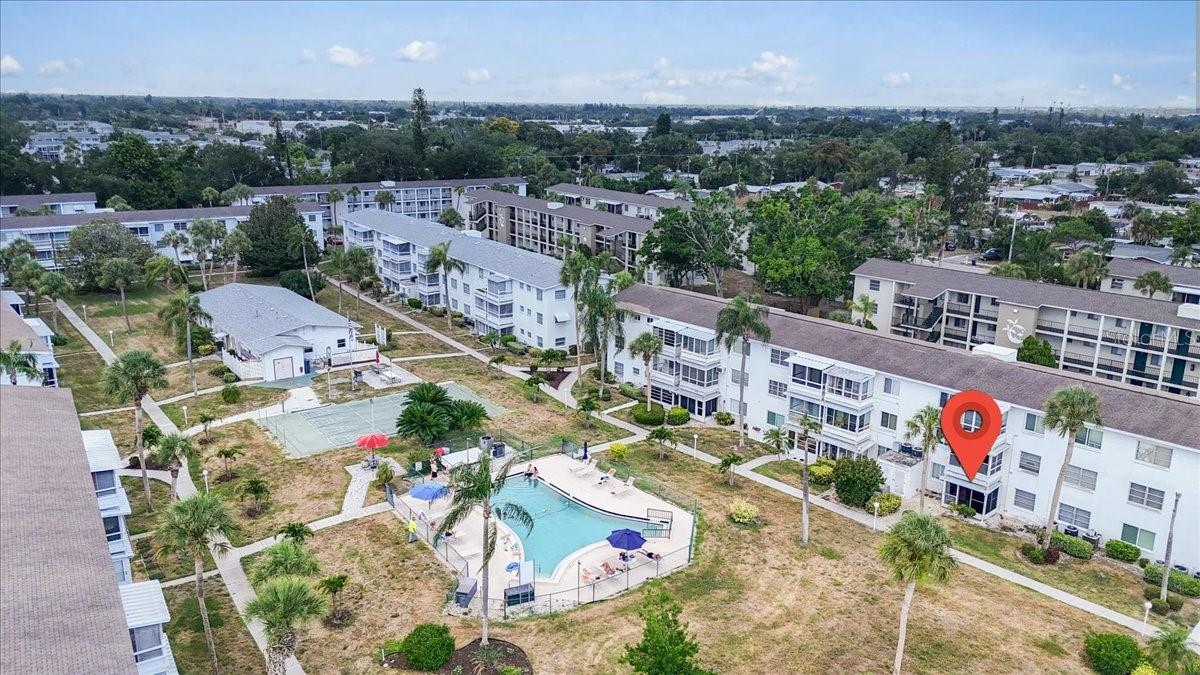 THE THIRD BAYSHORE - Residential