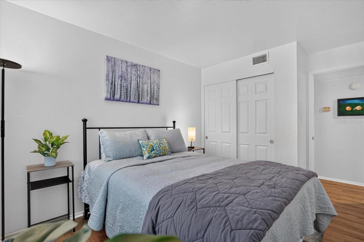 THE THIRD BAYSHORE - Residential