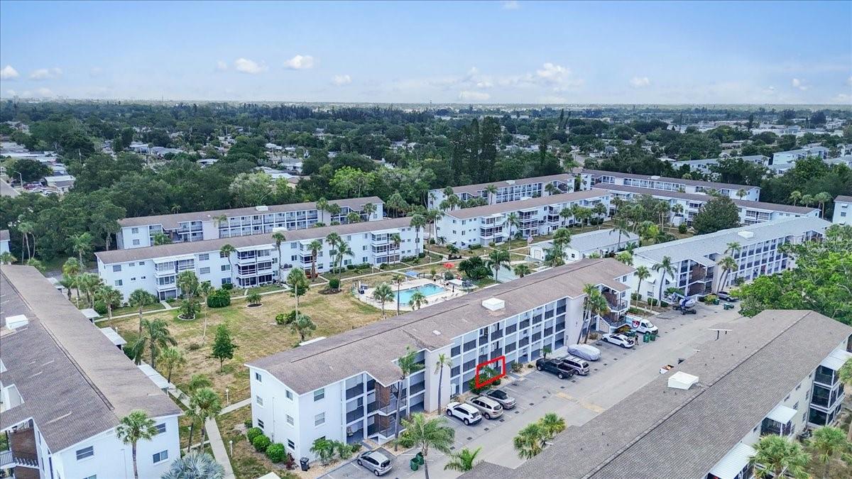 THE THIRD BAYSHORE - Residential