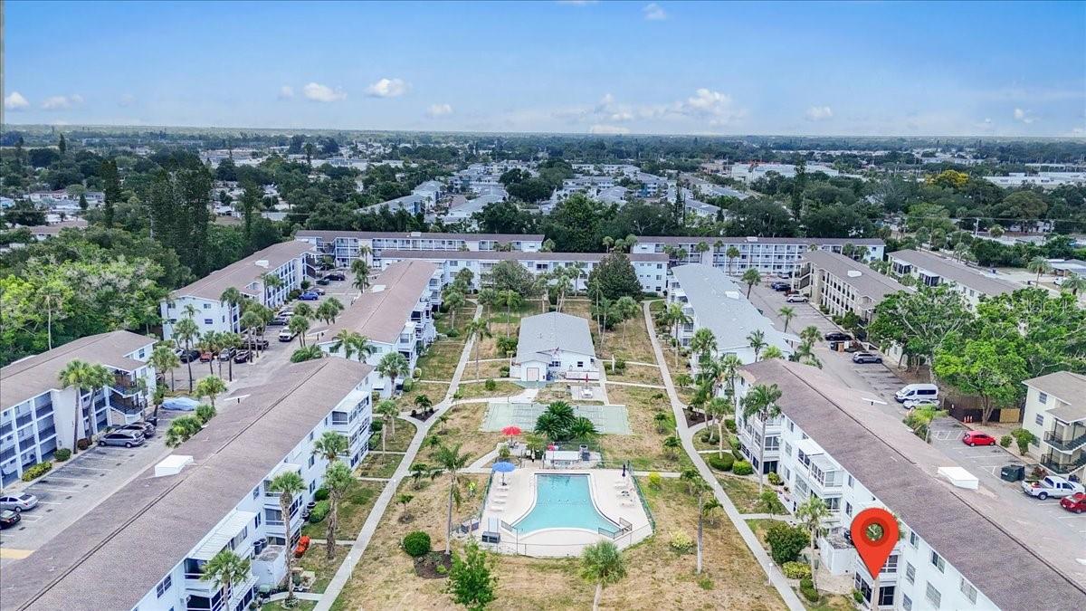 THE THIRD BAYSHORE - Residential