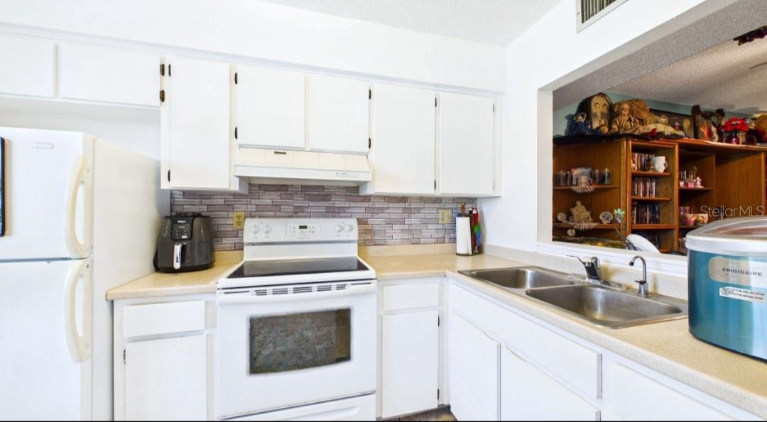 TIMBER OAKS FAIRWAY VILLAS - Residential