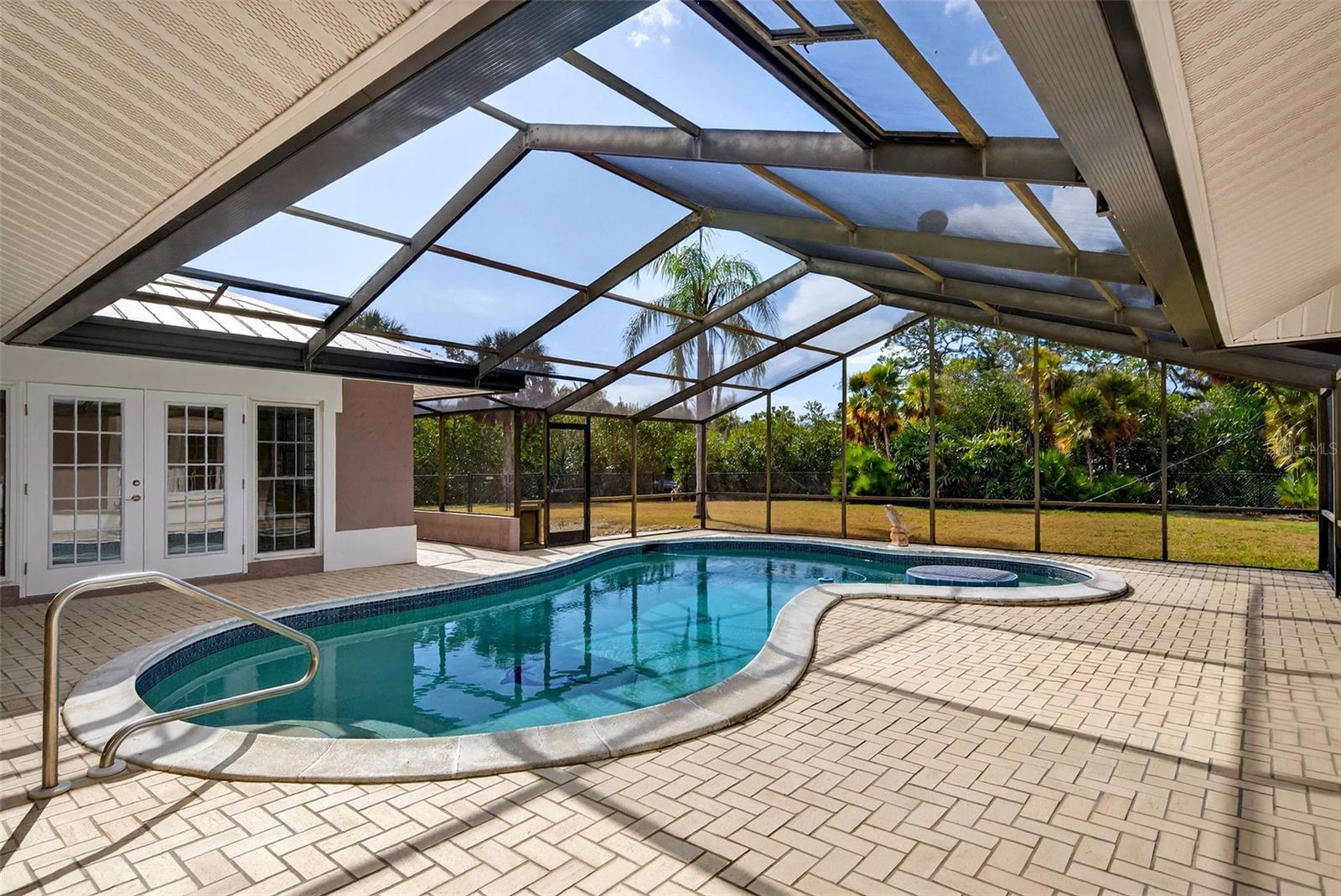 SIESTA PROPERTIES INC - Residential