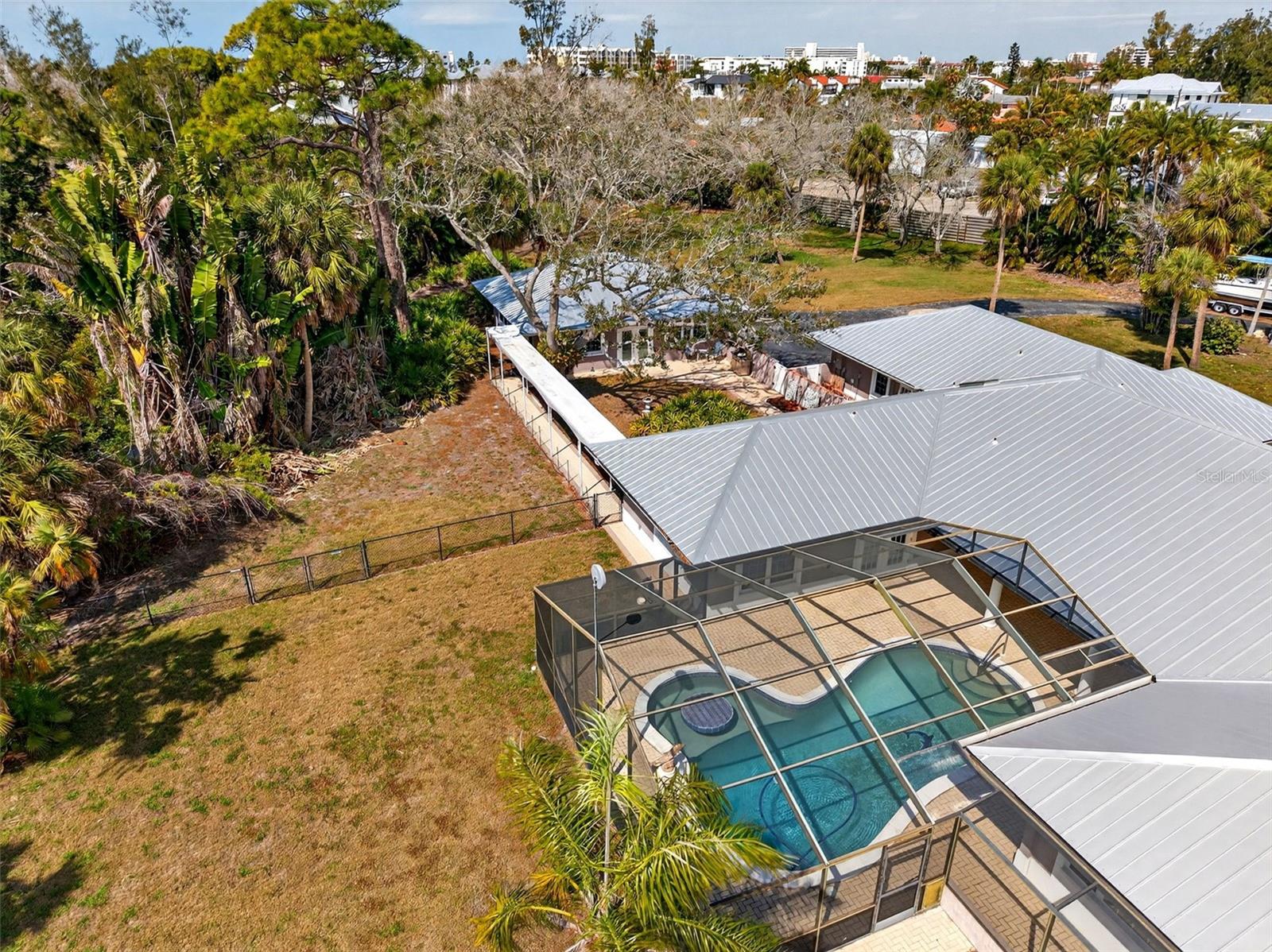 SIESTA PROPERTIES INC - Residential