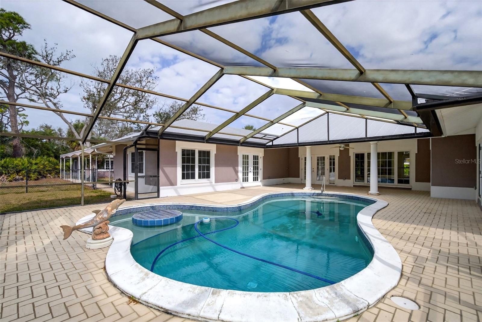 SIESTA PROPERTIES INC - Residential