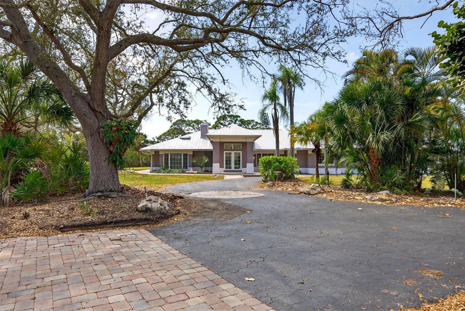 SIESTA PROPERTIES INC - Residential