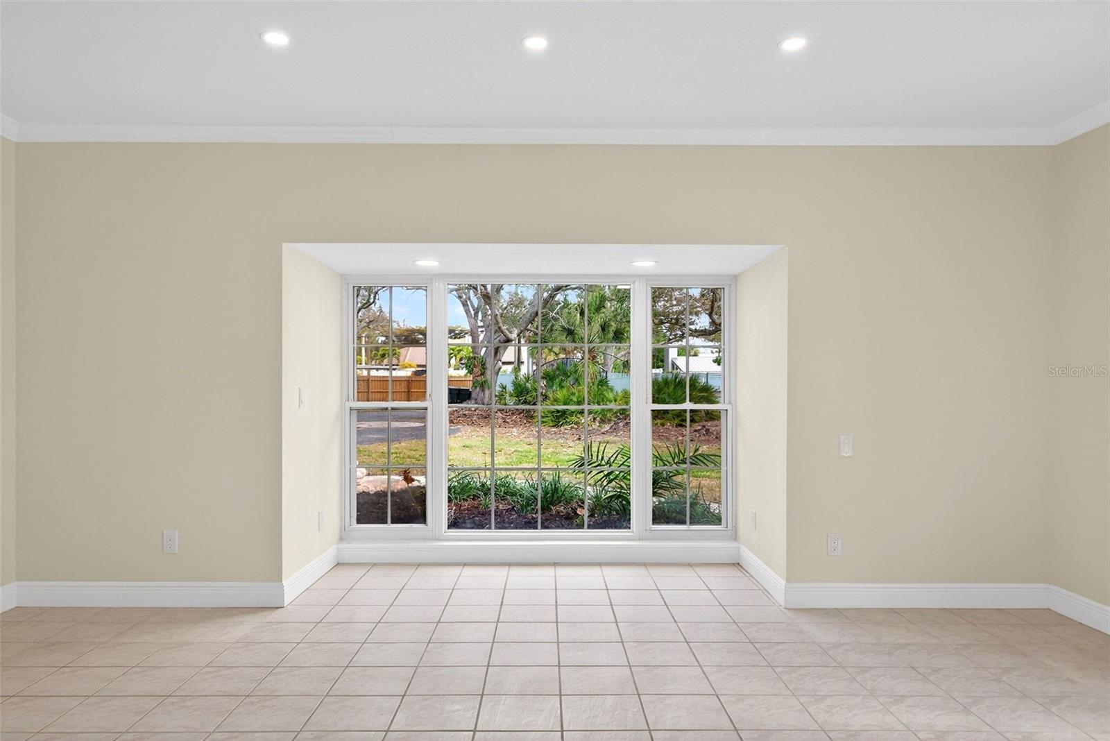 SIESTA PROPERTIES INC - Residential