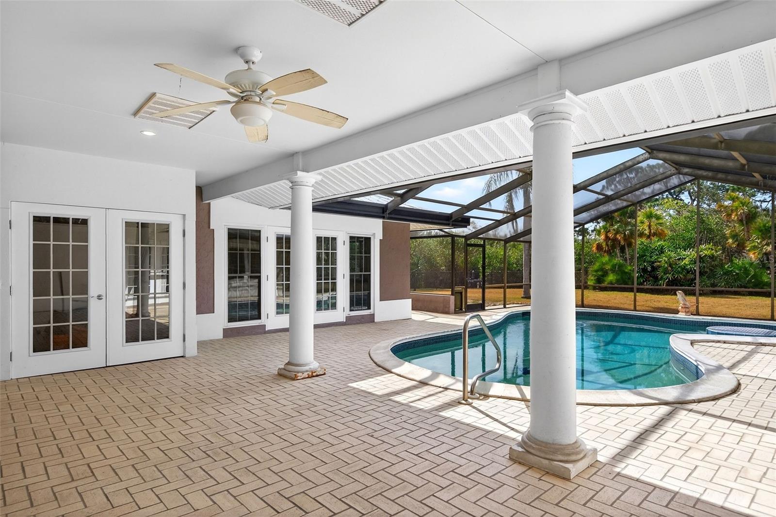 SIESTA PROPERTIES INC - Residential