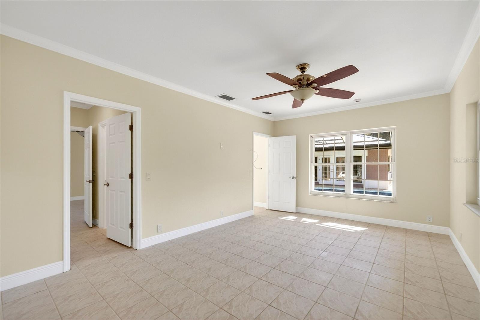 SIESTA PROPERTIES INC - Residential