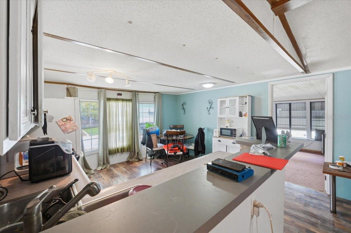 LAKE MARIANA ACRES - Residential