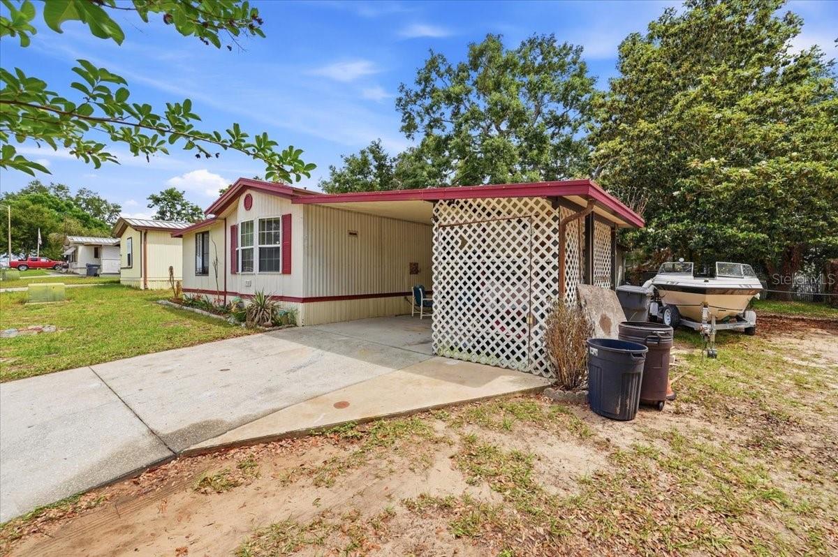 LAKE MARIANA ACRES - Residential