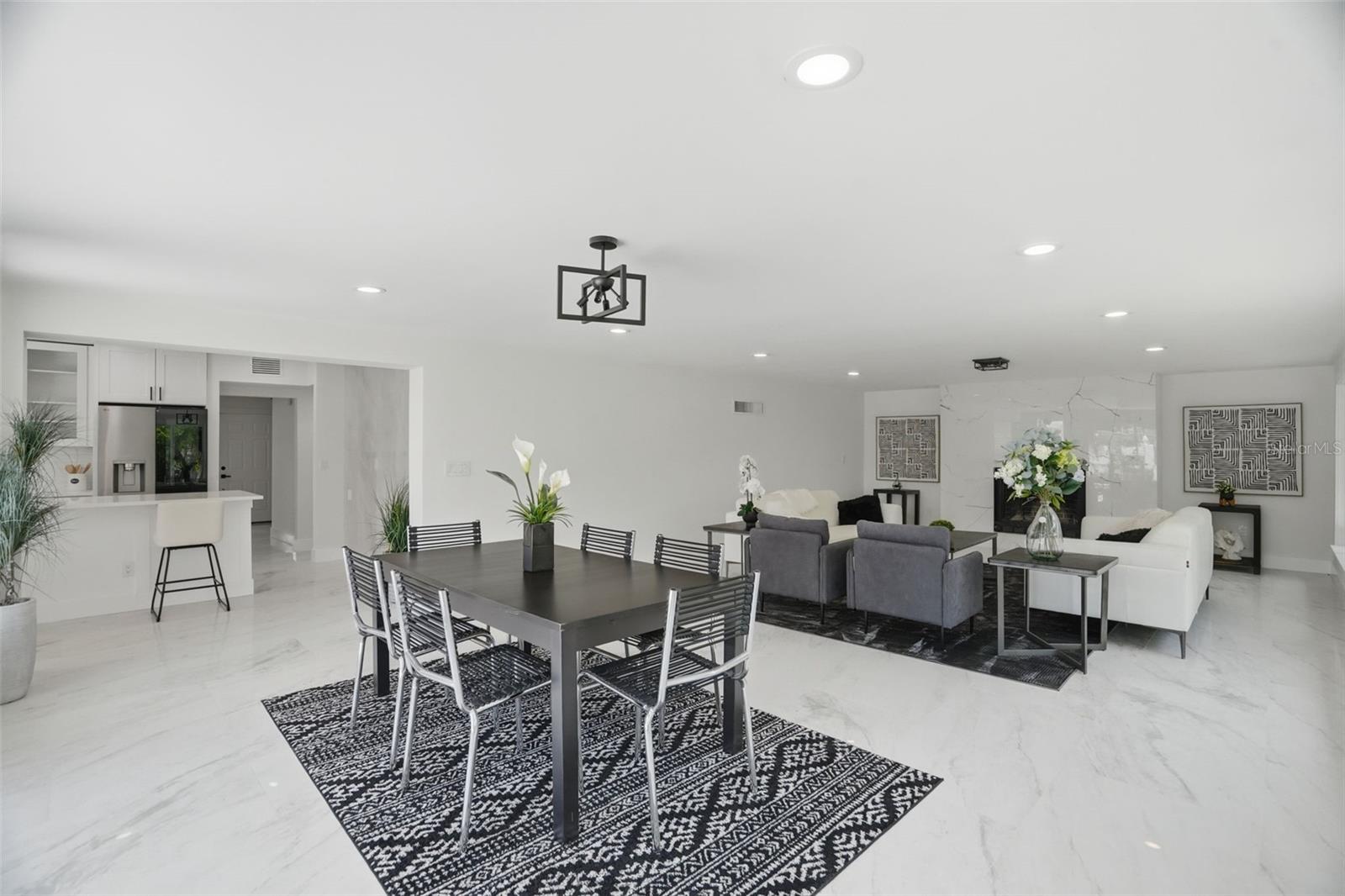 SHORE ACRES VENICE SEC 2ND PT REP BLK 7 - Residential