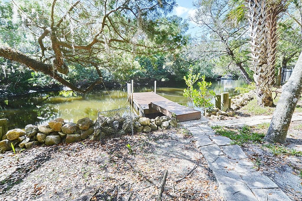 HOMOSASSA RETREATS UN 1 - Residential