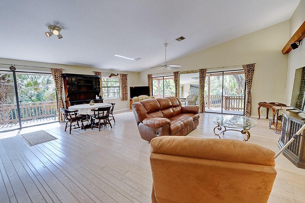 HOMOSASSA RETREATS UN 1 - Residential