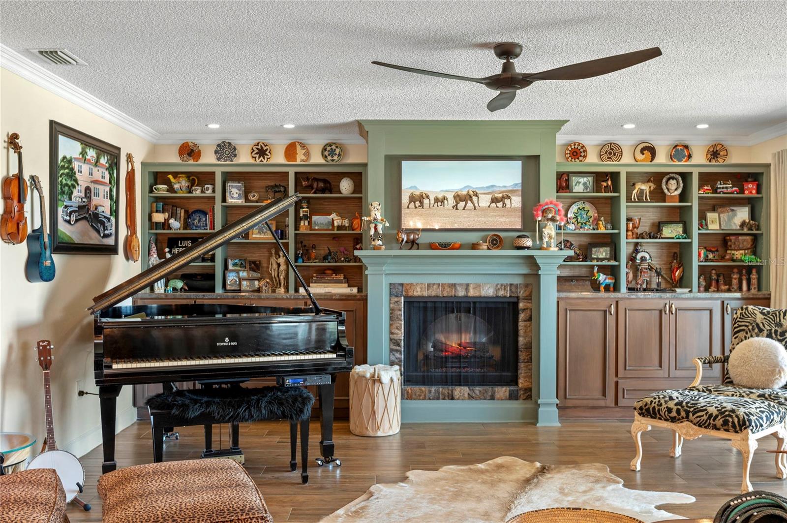WATERWAY WEST CONDO - Residential