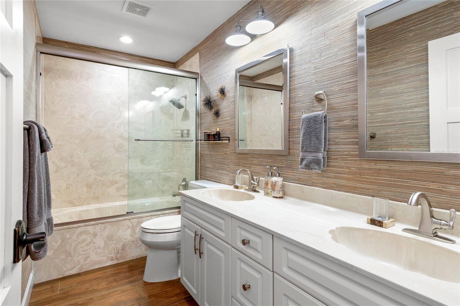 WATERWAY WEST CONDO - Residential