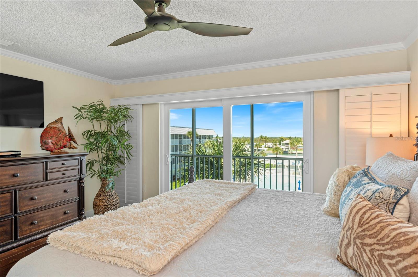 WATERWAY WEST CONDO - Residential
