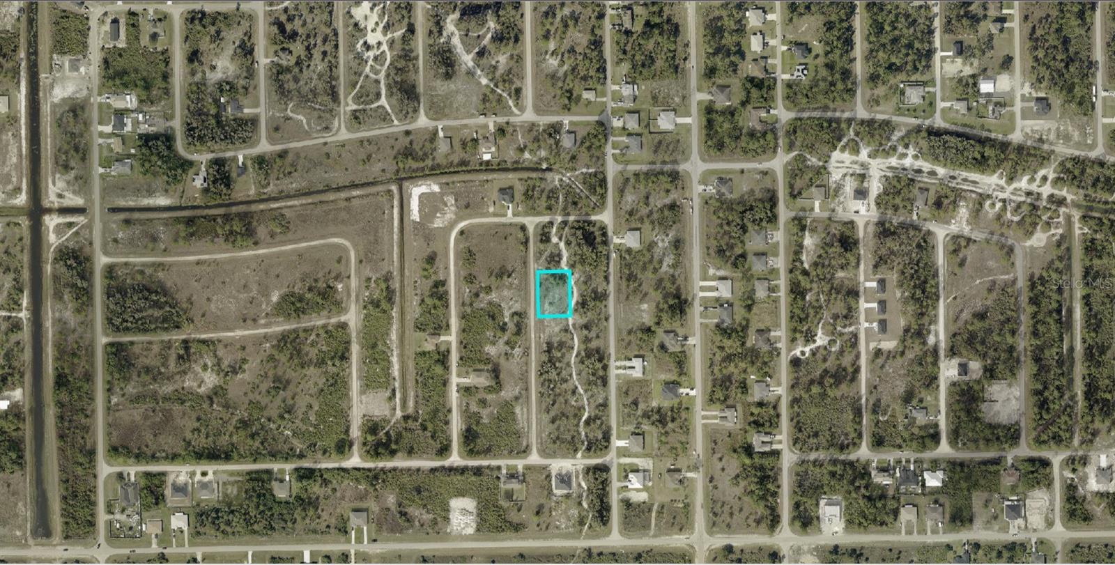LEHIGH ACRES - Land