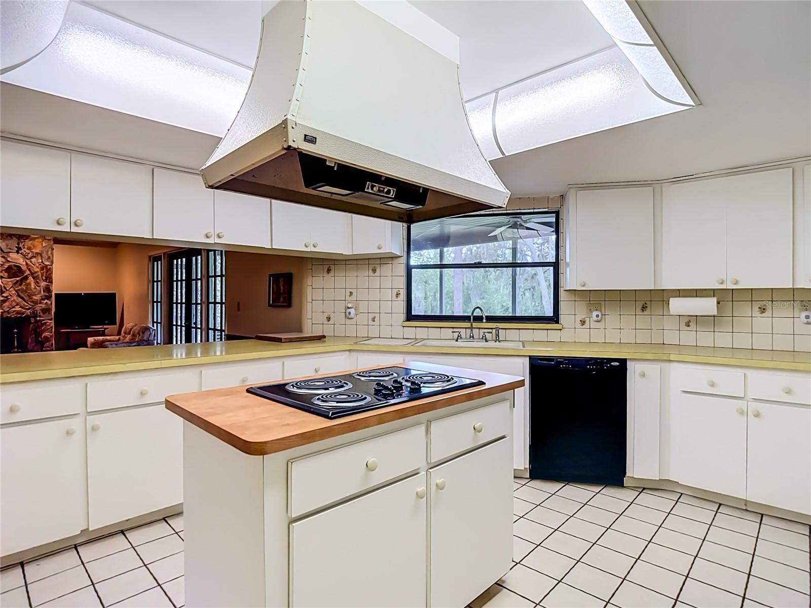 FOREST ACRES - Residential