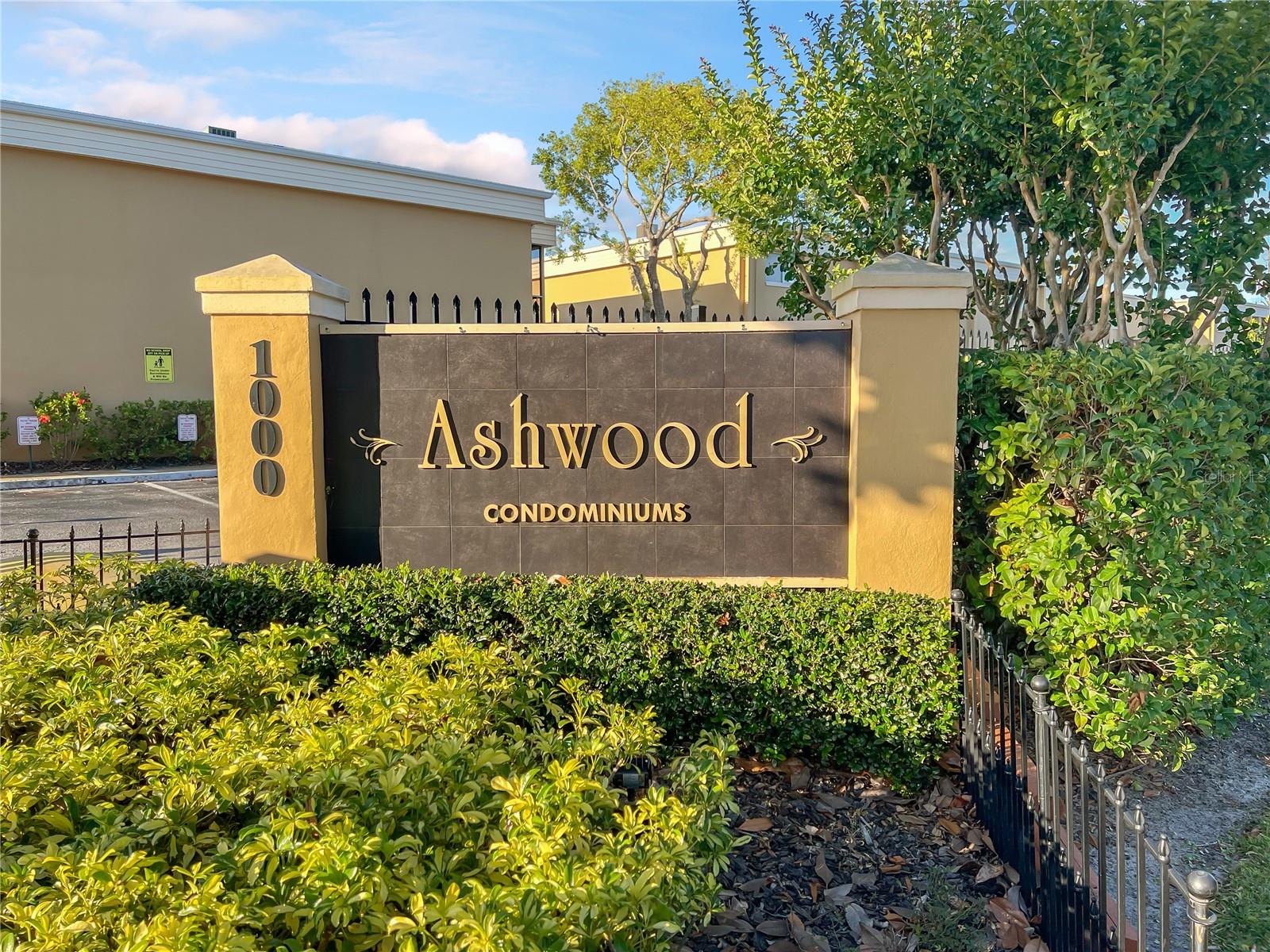 ASHWOOD CONDO - Residential Lease