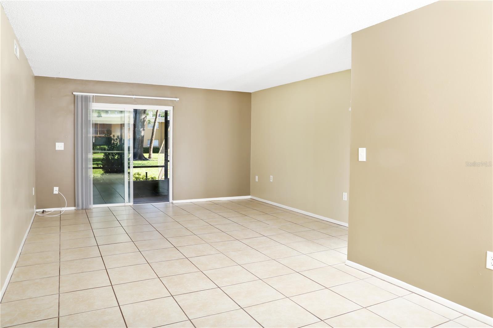 ASHWOOD CONDO - Residential Lease