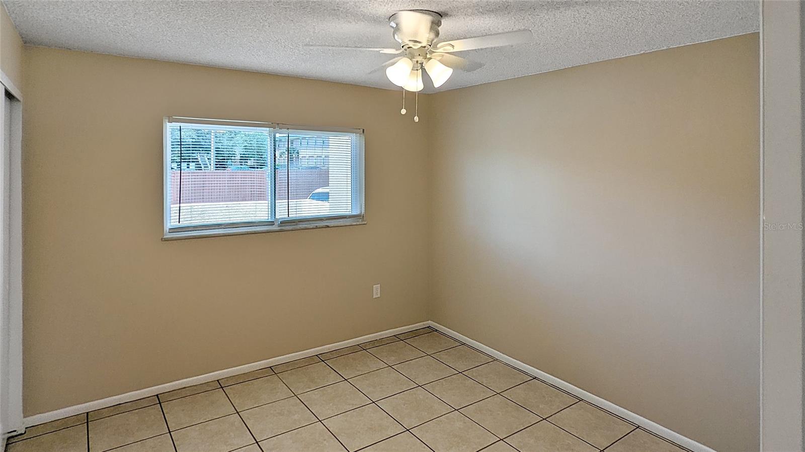 ASHWOOD CONDO - Residential Lease