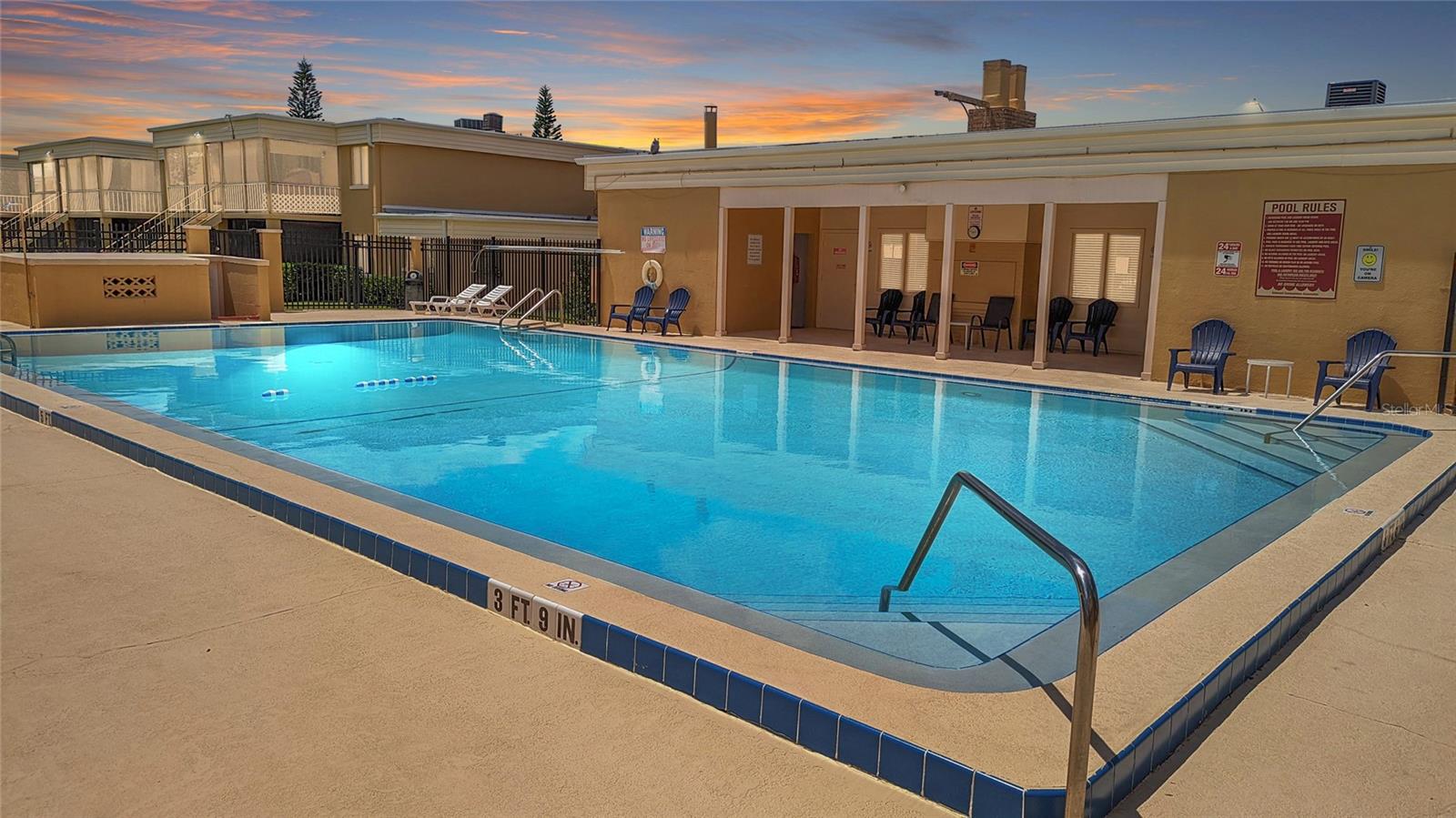 ASHWOOD CONDO - Residential Lease