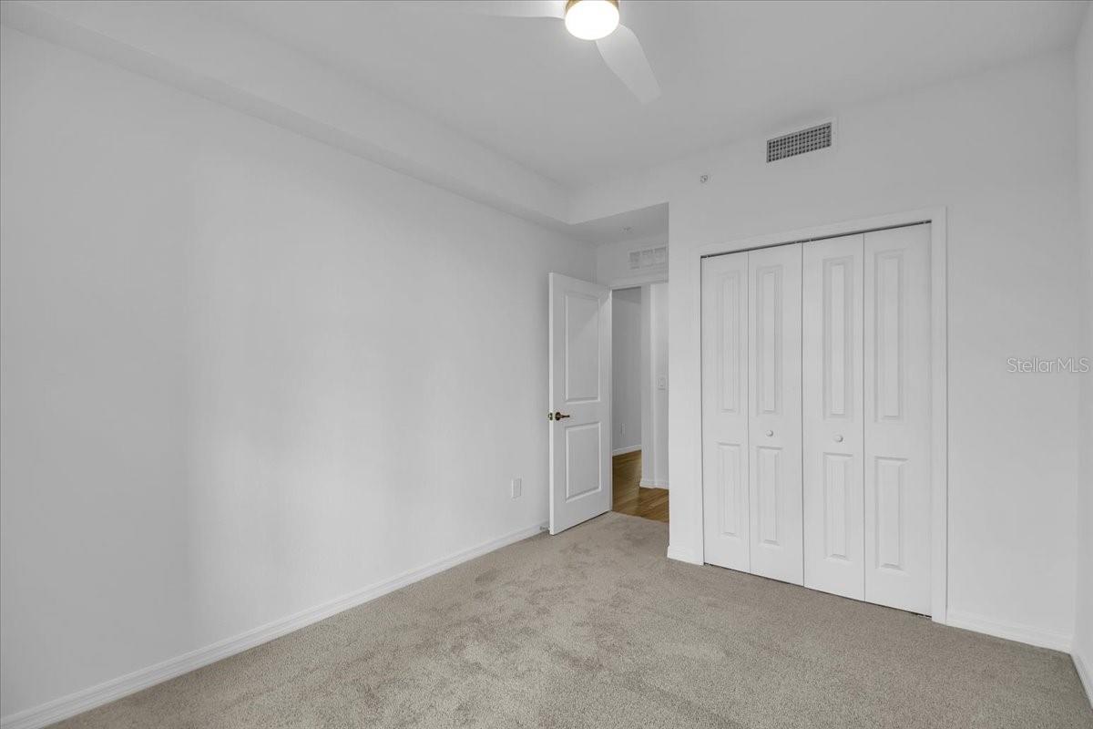 CALUSA COUNTRY CLUB - Residential Lease