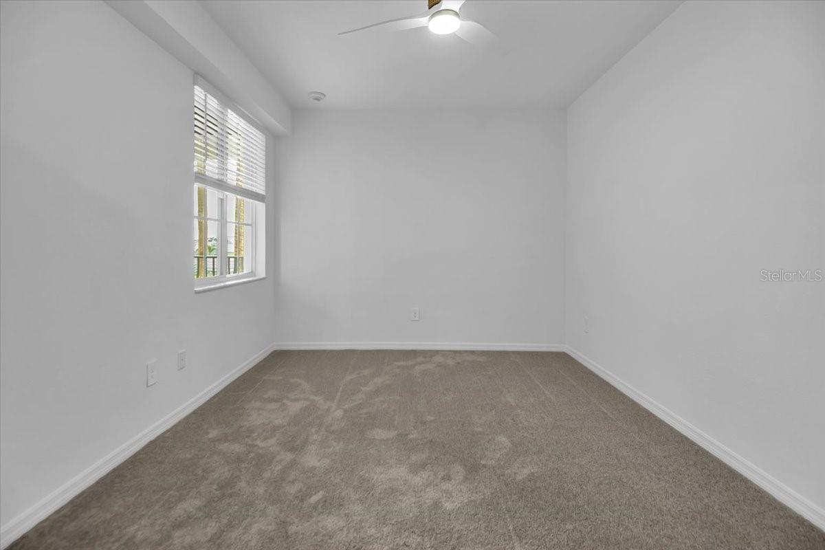 CALUSA COUNTRY CLUB - Residential Lease