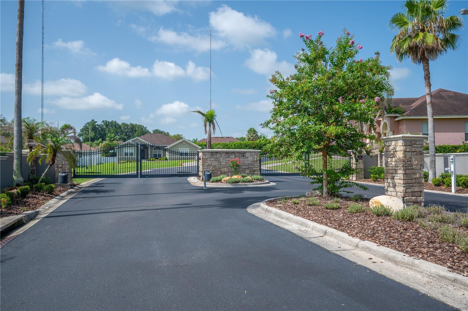 HIGHLANDS CRK - Residential