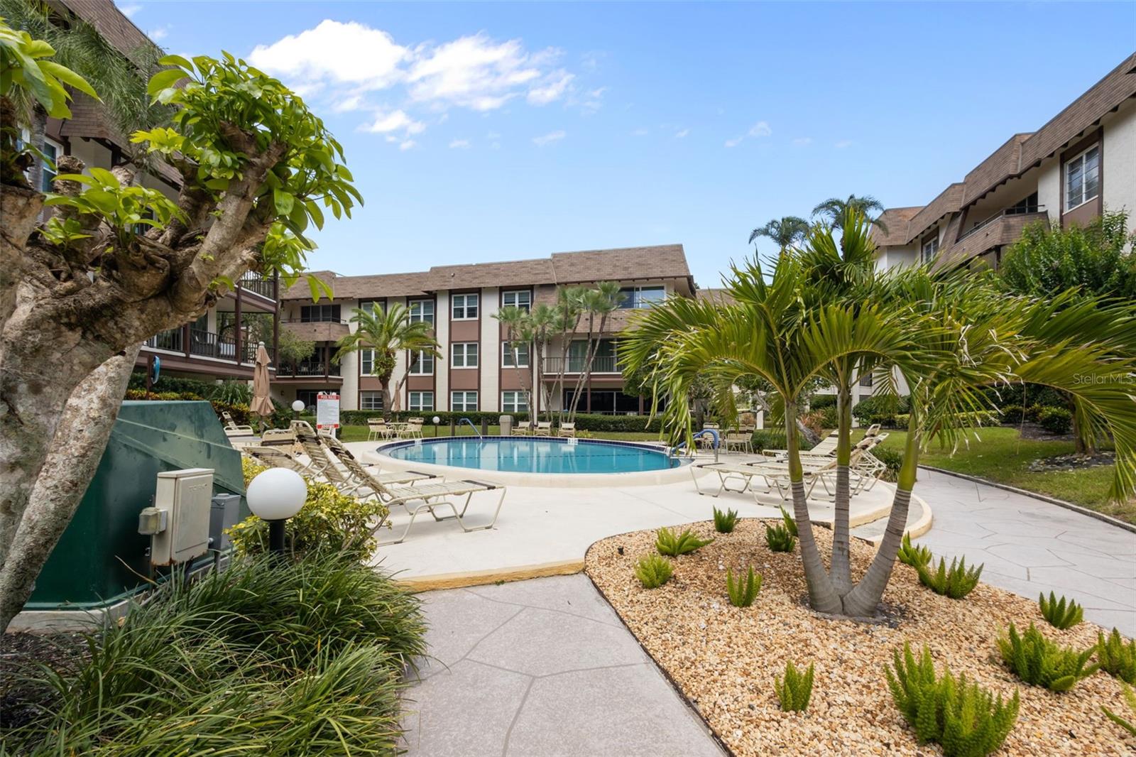 BRYNNWOOD CONDO 1 - Residential