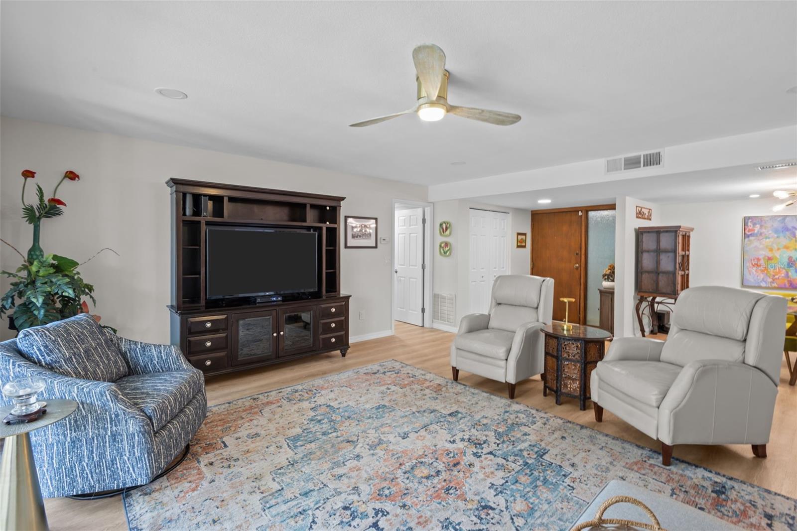BRYNNWOOD CONDO 1 - Residential