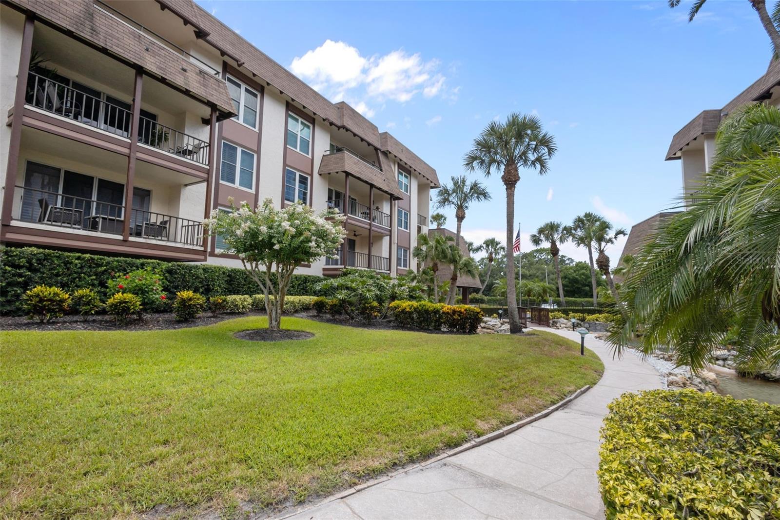 BRYNNWOOD CONDO 1 - Residential