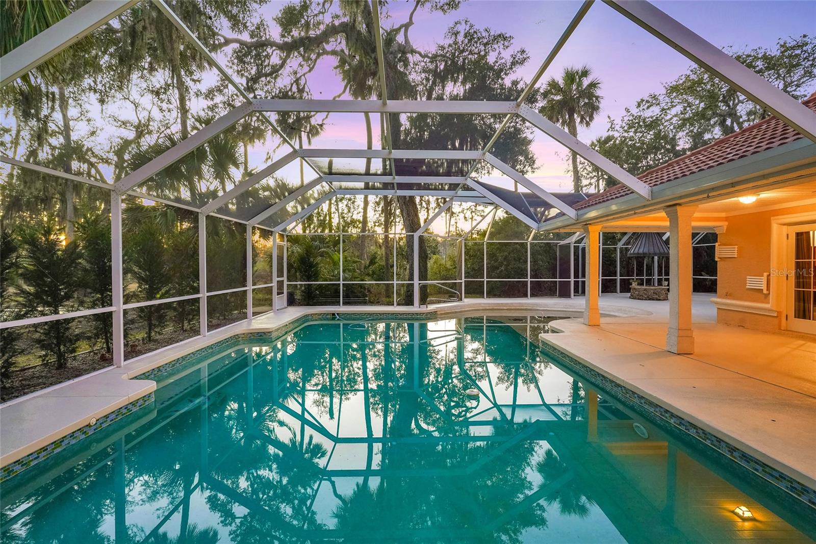 RIVER OAKS SUB - Residential